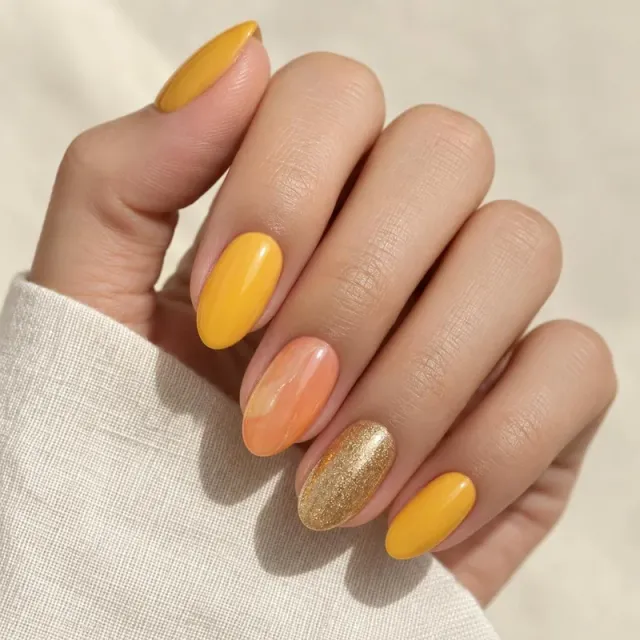 Lucky nail colors for Thursday
